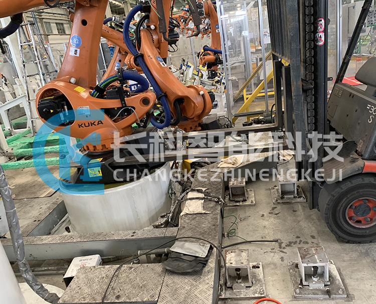 拆卸庫卡焊接機(jī)器人二軸減速機(jī) 拆卸庫卡焊接機(jī)器人二軸減速機(jī)