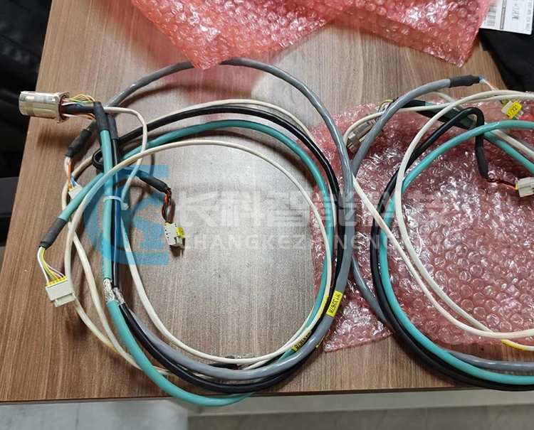 庫(kù)卡C2示教器柜內(nèi)連接線(xiàn)W132678